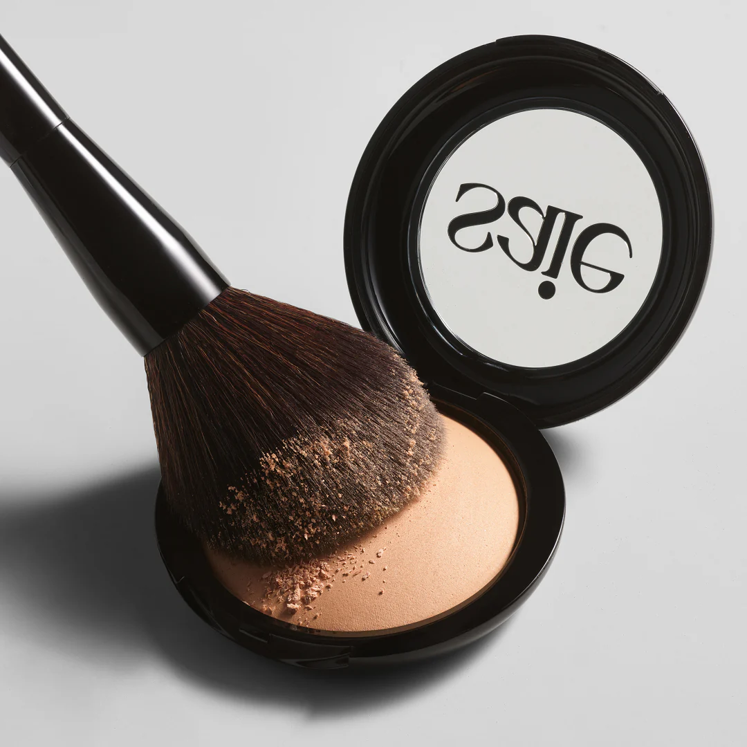 The All-Over Powder Brush - Image 7