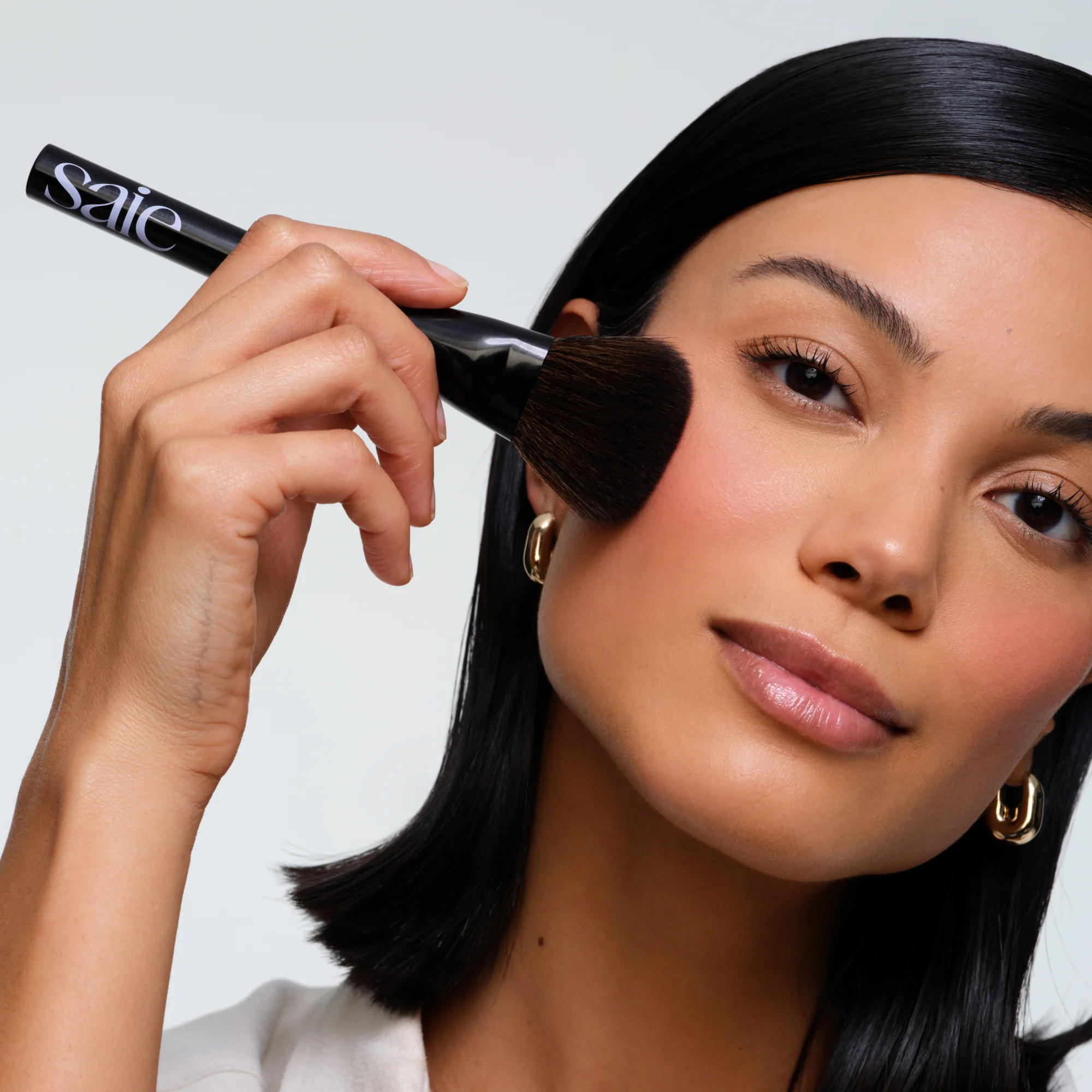The Powder Blush Brush - Image 4